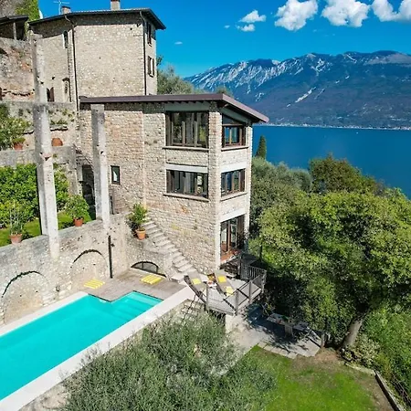 Le Ravere Luxury Villa